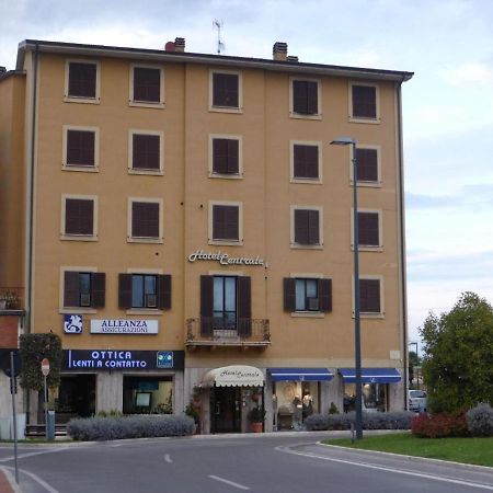 Hotel Centrale Chiusi Luaran gambar